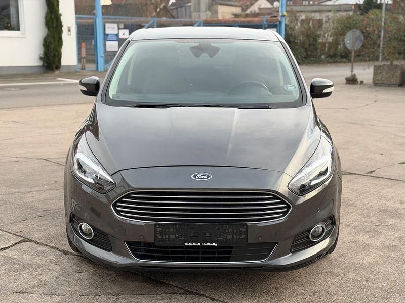 Gebraucht Ford S-MAX Titanium 150 PS (110 kW) 2016 Weiß Van / Kleinbus