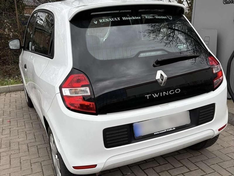 Gebraucht Renault Twingo Life 69 PS (50 kW) 2017 Weiß Kleinwagen