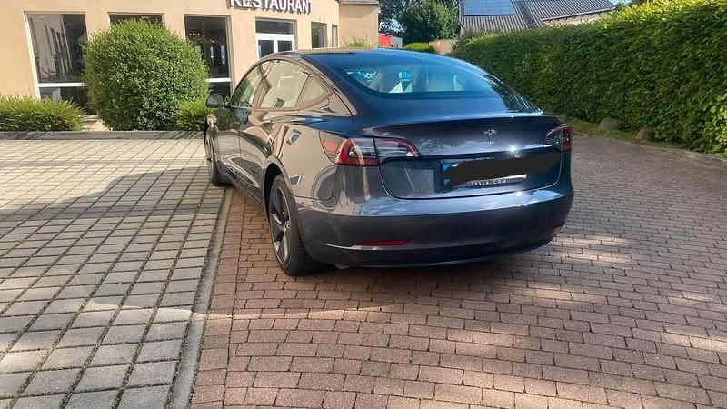 Gebraucht Tesla Model 3 208 kW (283 PS) 2022 Grau Limousine