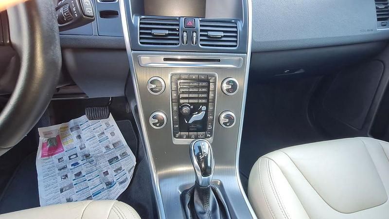 Gebraucht Volvo XC60 Summum 220 PS (161 kW) 2016 Schwarz SUV