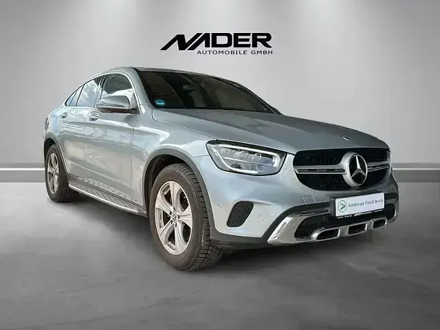 Gebraucht Mercedes GLC200 163 PS (119 kW) 2023 Silber SUV