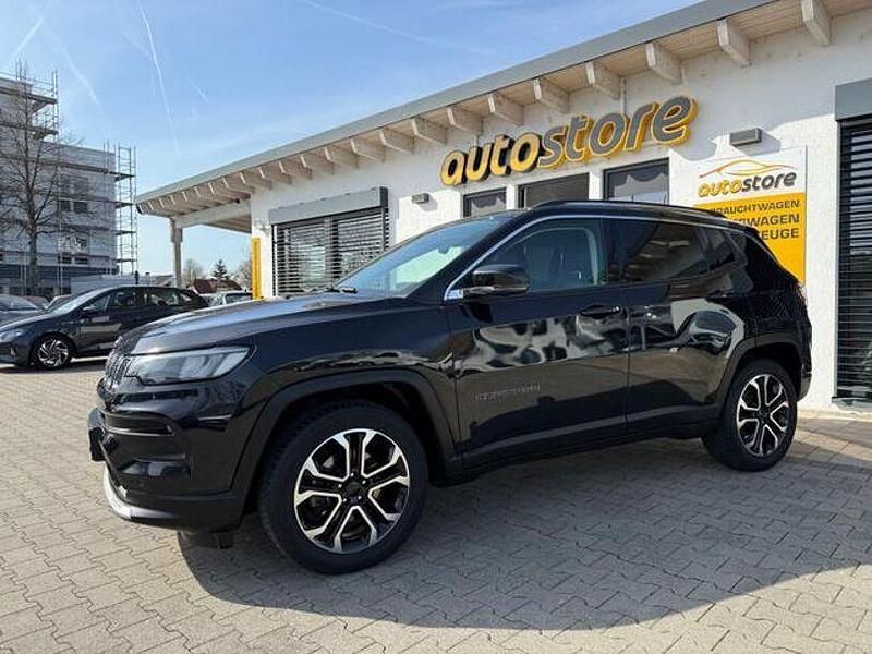 Carbon black metallic/schwarz (metallic) Gebraucht 2021 Jeep Compass Limited SUV | 23.984 € (Fairer Preis) - Bild 1/4