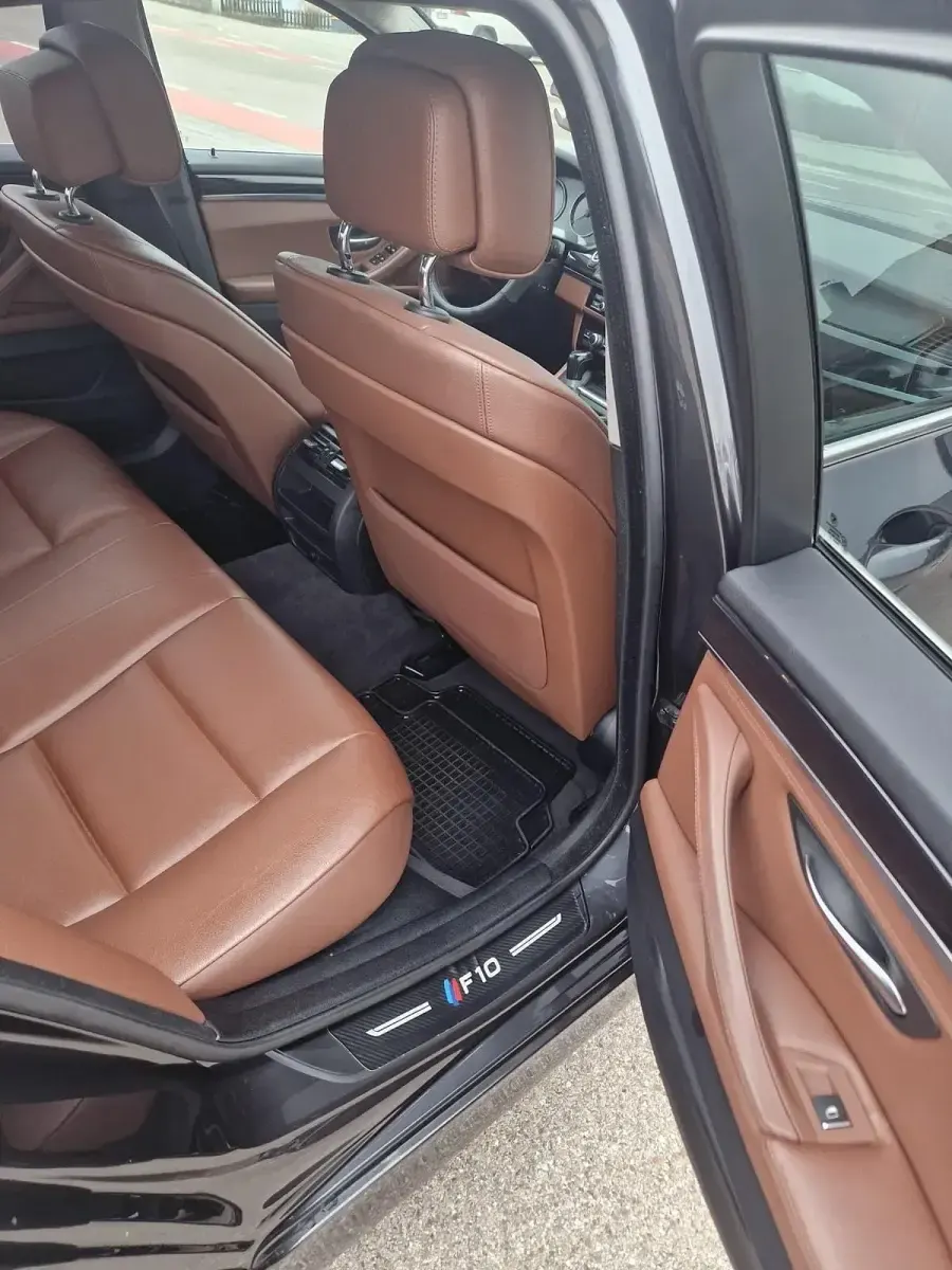 Gebraucht BMW 528 258 PS (189 kW) 2011 Grau Limousine