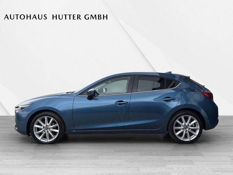 Second-hand Mazda 3 120 CP (88 kW) 2016 Albastru Berlinǎ