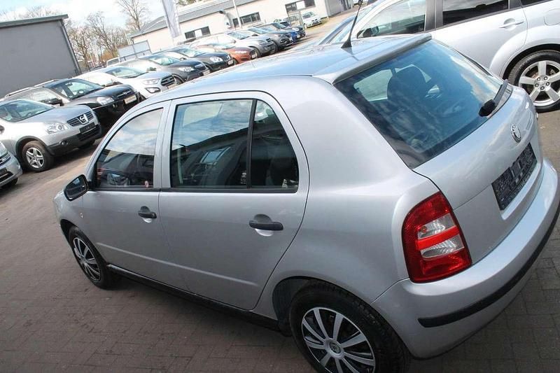 Second-hand Skoda Fabia 60 CP (44 kW) 2002 Argintiu Hatchback