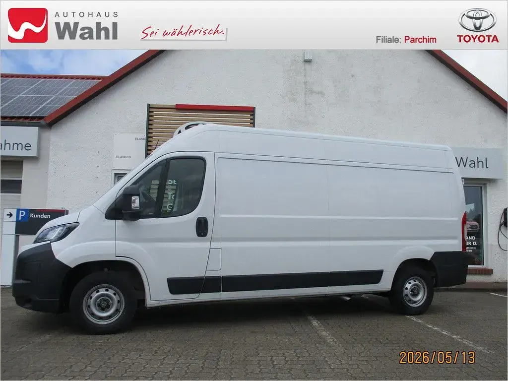 Gebraucht Toyota Proace H2 140 PS (102 kW) 2025 Icy white Van / Kleinbus