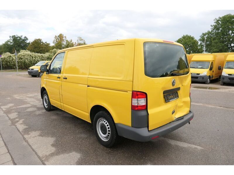 Gebraucht VW T5 84 PS (61 kW) 2011 Ginstergelb r1032 Van
