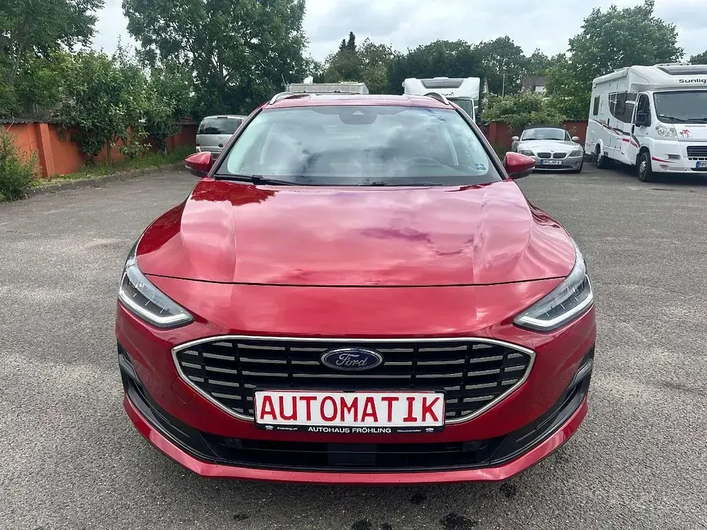 Gebraucht Ford Focus Titanium X 116 PS (85 kW) 2023 Fantastic red Kombi