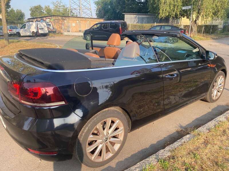 Schwarz Gebraucht 2011 VW Golf Cabriolet Cabrio | 5.600 € (Fairer Preis) - Bild 1/4