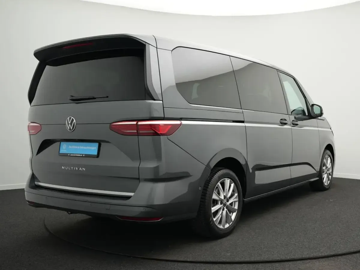 Usado VW Multivan Style 150 HP (110 kW) 2025 Monovolume