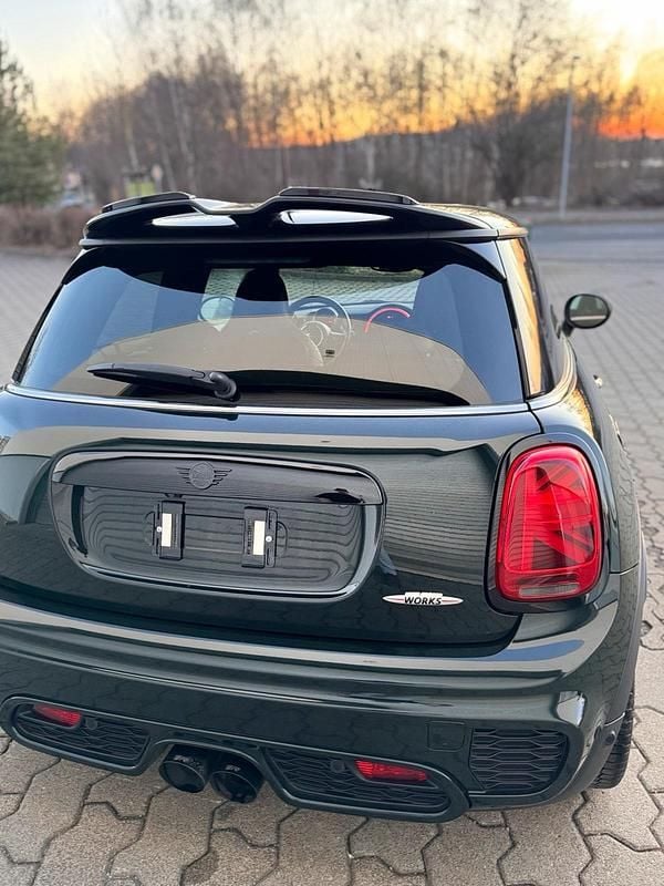 Gebraucht Mini John Cooper Works 231 PS (169 kW) 2018 Grün Kleinwagen