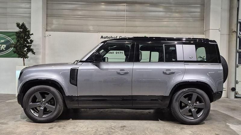 Gebraucht Land Rover Defender SE Dynamic 200 PS (147 kW) 2023 Grau SUV