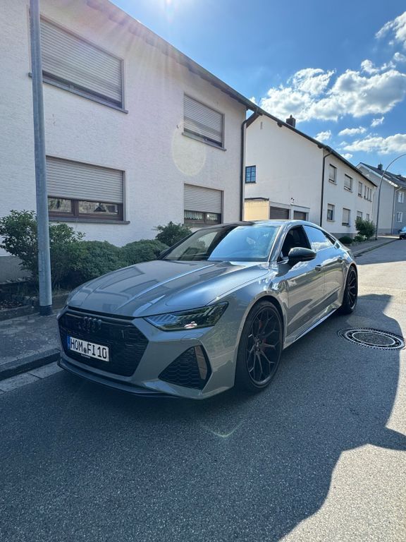 Grau Gebraucht 2023 Audi RS7 Sport Kleinwagen | 100.000 € (Guter Preis) - Bild 1/4