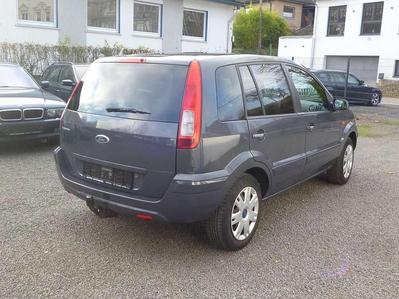 Gebraucht Ford Fusion Trend 80 PS (58 kW) 2011 Grau Limousine