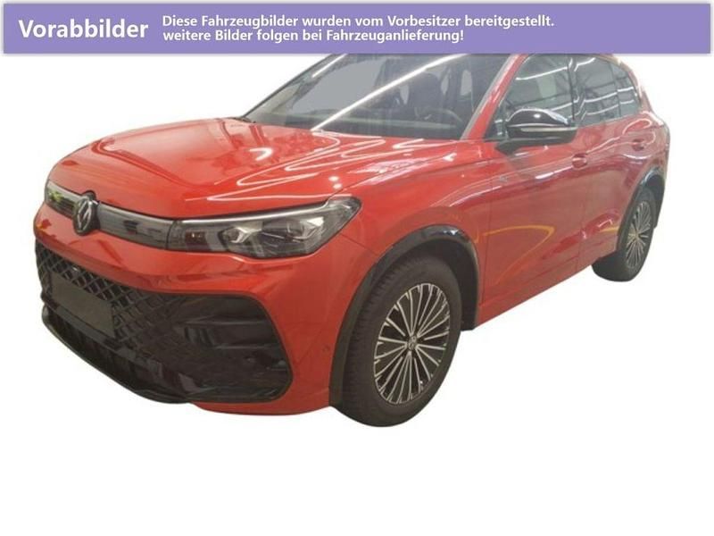 Gebraucht VW Tiguan Style 150 PS (110 kW) 2024 Persimmon red, metallic SUV
