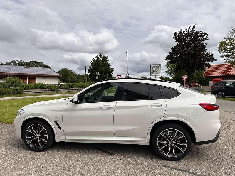 Weiß Gebraucht 2021 BMW X4 M Sport SUV | 42.900 € (Fairer Preis) - Bild 1/4