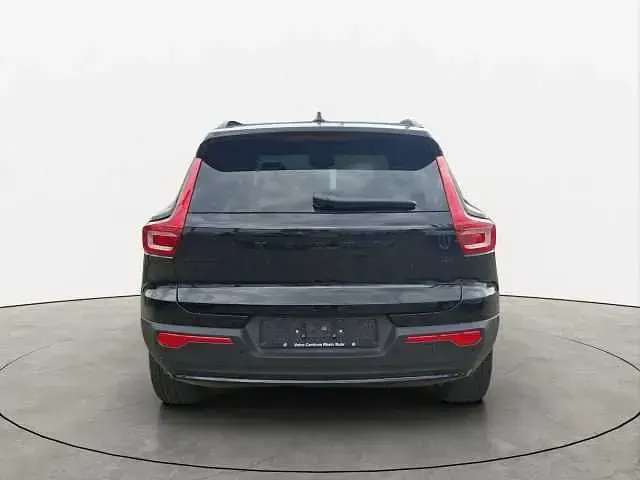 Gebraucht Volvo XC40 120 PS (88 kW) 2025 SUV