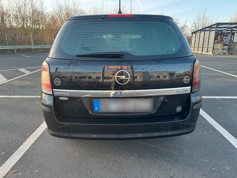 Gebraucht Opel Astra 110 PS (80 kW) 2009 Schwarz Kombi
