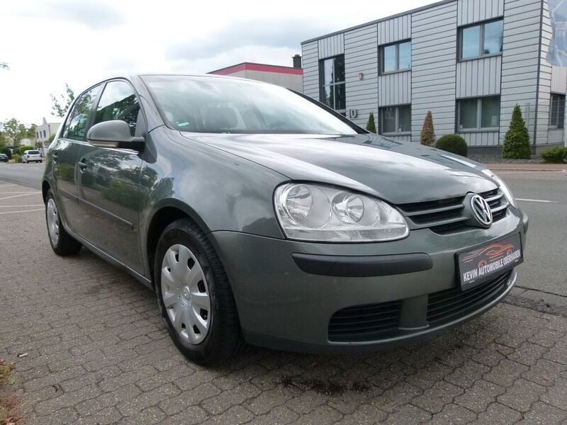 Grün Gebraucht 2005 VW Golf V Trendline Limousine | 2.399 € (Fairer Preis) - Bild 1/4