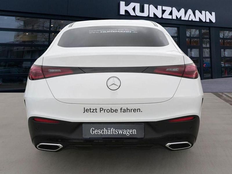 Gebraucht Mercedes GLC300 AMG 269 PS (197 kW) 2025 Polarweiss Coupé