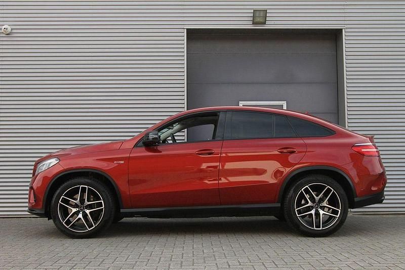 Gebraucht Mercedes GLE43 AMG AMG 368 PS (270 kW) 2016 Rot SUV