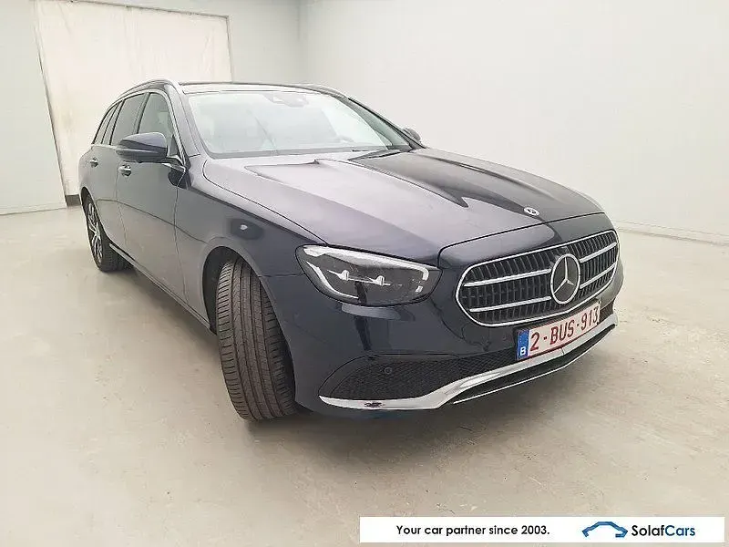 Gebraucht Mercedes E300 306 PS (225 kW) 2022 Blau Limousine