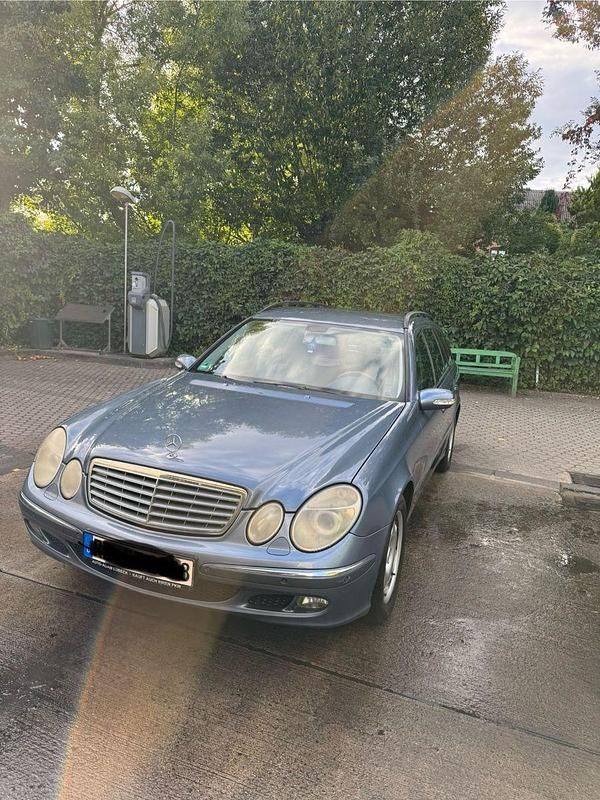 Blau Gebraucht 2004 Mercedes 280 Kombi | 1.500 € - Bild 1/4