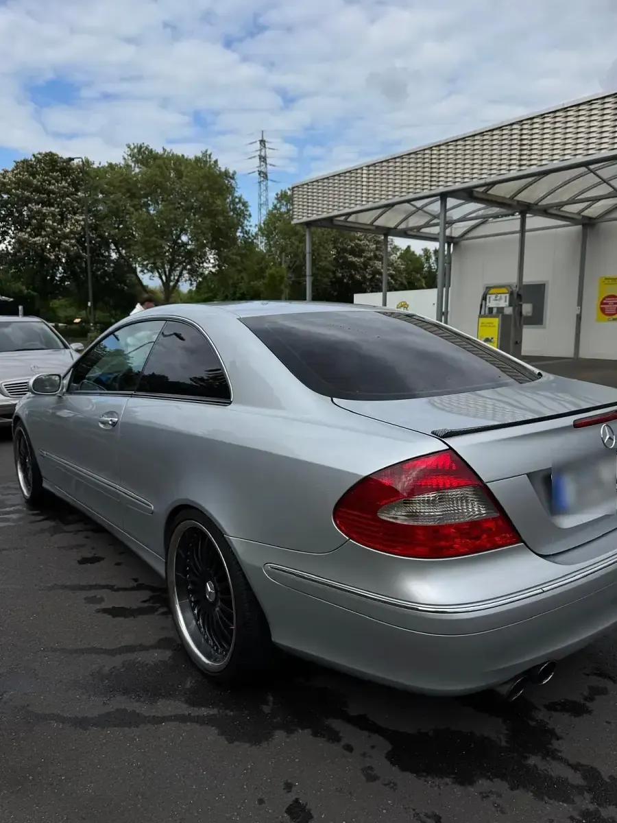 Gebraucht Mercedes CLK200 163 PS (119 kW) 2005 Silber Coupé