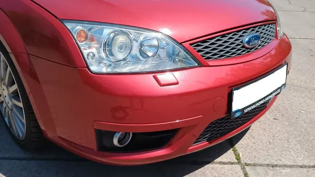 Gebraucht Ford Mondeo ST 226 PS (166 kW) 2002 Rot Limousine