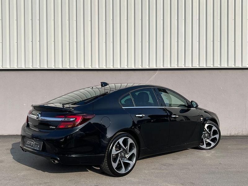 Gebraucht Opel Insignia 170 PS (125 kW) 2016 Schwarz Limousine