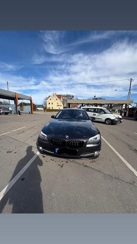 Gebraucht BMW 535 313 PS (230 kW) 2012 Grau Limousine