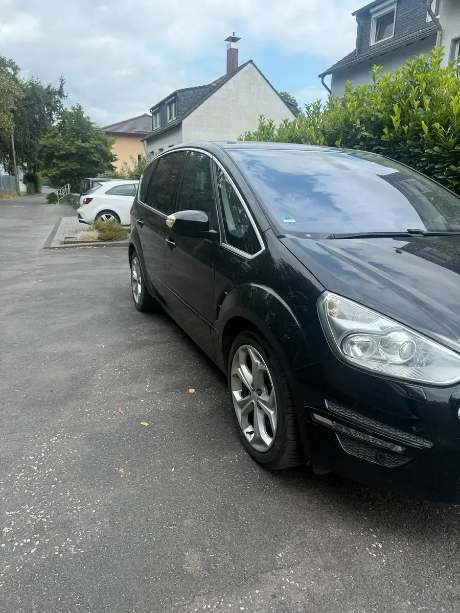 Gebraucht Ford S-MAX S 203 PS (149 kW) 2010 Schwarz Van / Kleinbus
