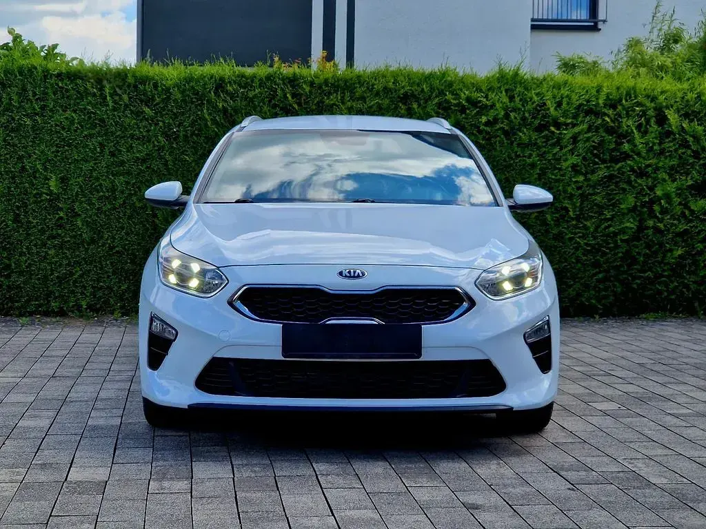 Gebraucht Kia Ceed Sportswagon Vision 136 PS (100 kW) 2021 Weiß Kombi