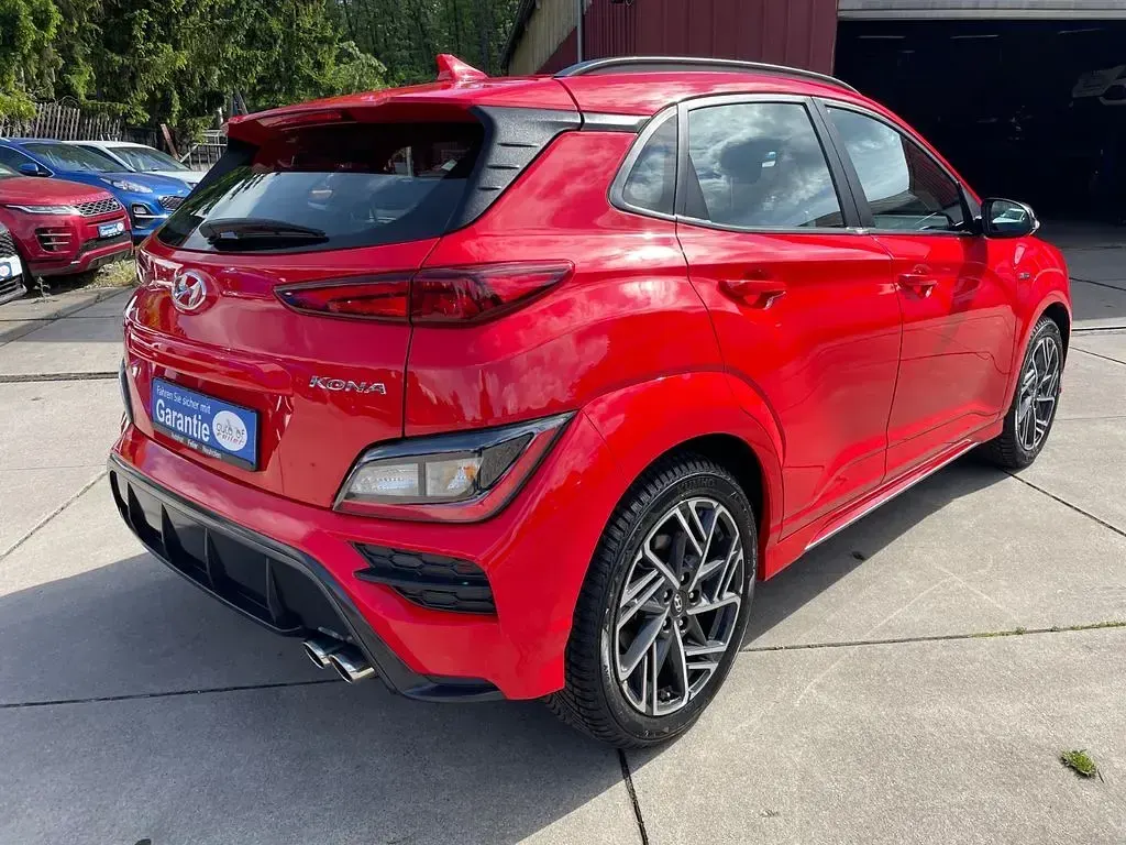 Gebraucht Hyundai Kona N Line 120 PS (88 kW) 2022 Rot SUV