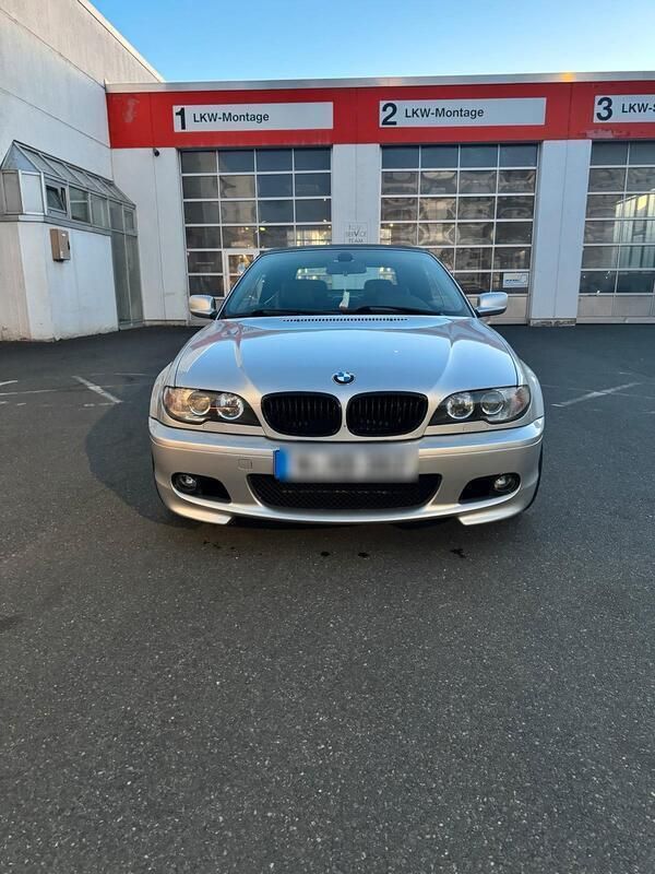 Silber Gebraucht 2004 BMW 320 Cabriolet Performance Cabrio | 10.500 € (Fairer Preis) - Bild 1/4