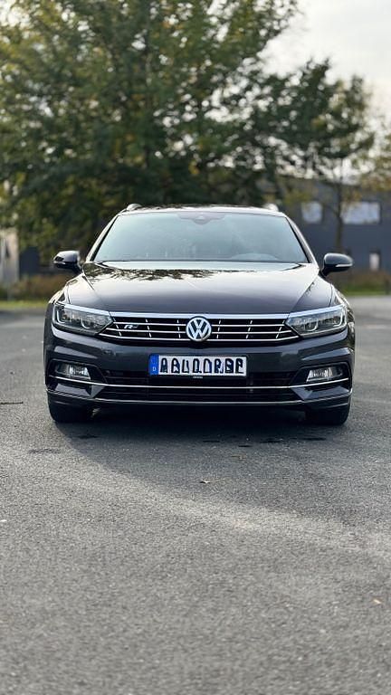 Gebraucht VW Passat Highline 150 PS (110 kW) 2019 Schwarz Kombi