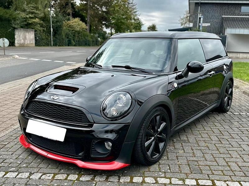 Schwarz Gebraucht 2011 Mini Cooper S Clubman Kombi | 11.490 € (Etwas zu teuer) - Bild 1/4