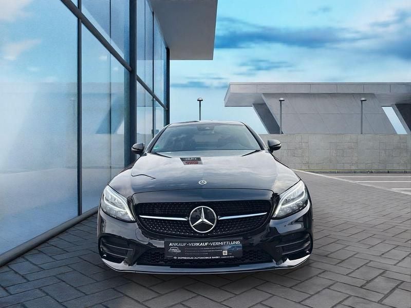 Gebraucht Mercedes C200 Sport 184 PS (135 kW) 2022 Schwarz Coupé