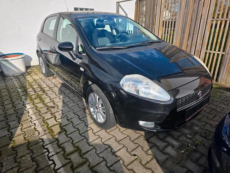 Gebraucht Fiat Punto 95 PS (69 kW) 2008 Schwarz Kleinwagen