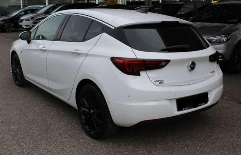 Gebraucht Opel Astra Innovation 150 PS (110 kW) 2015 Weiß Limousine