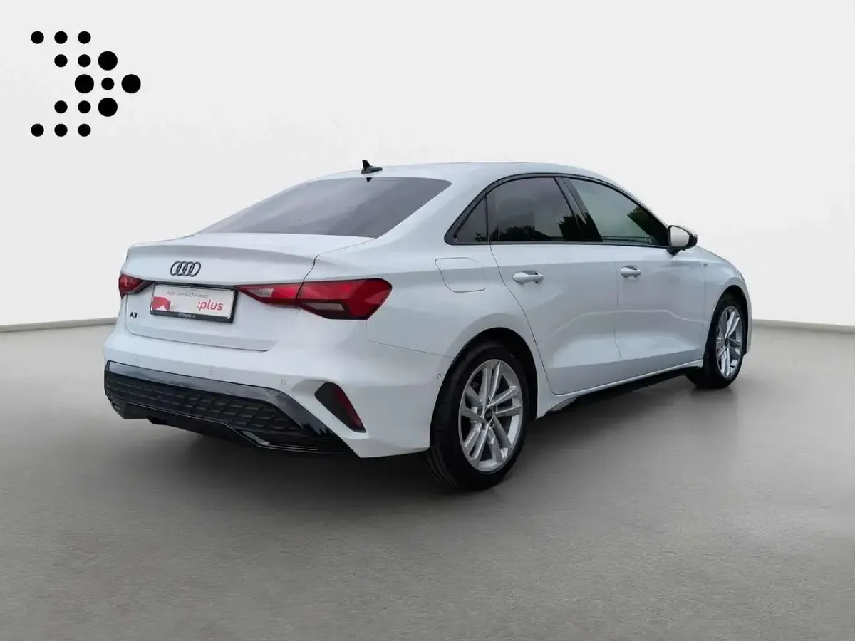 Gebraucht Audi A3 S-Line 150 PS (110 kW) 2025 Gletscherweiß metallic Limousine