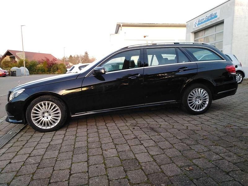Gebraucht Mercedes E350 252 PS (185 kW) 2013 Obsidianschwarz  metalliclack Kombi