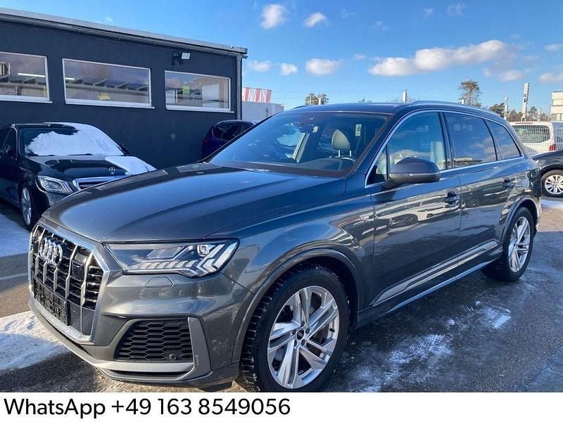 Grau Gebraucht 2020 Audi Q7 S-Line SUV | 39.950 € (Guter Preis) - Bild 1/4
