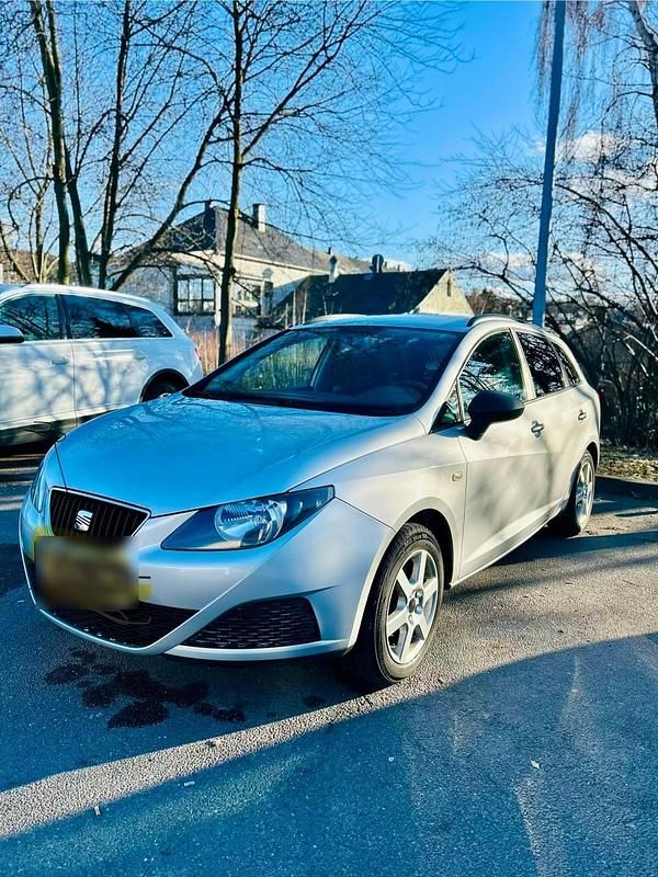 Gebraucht Seat Ibiza 70 PS (51 kW) 2011 Silber Kleinwagen