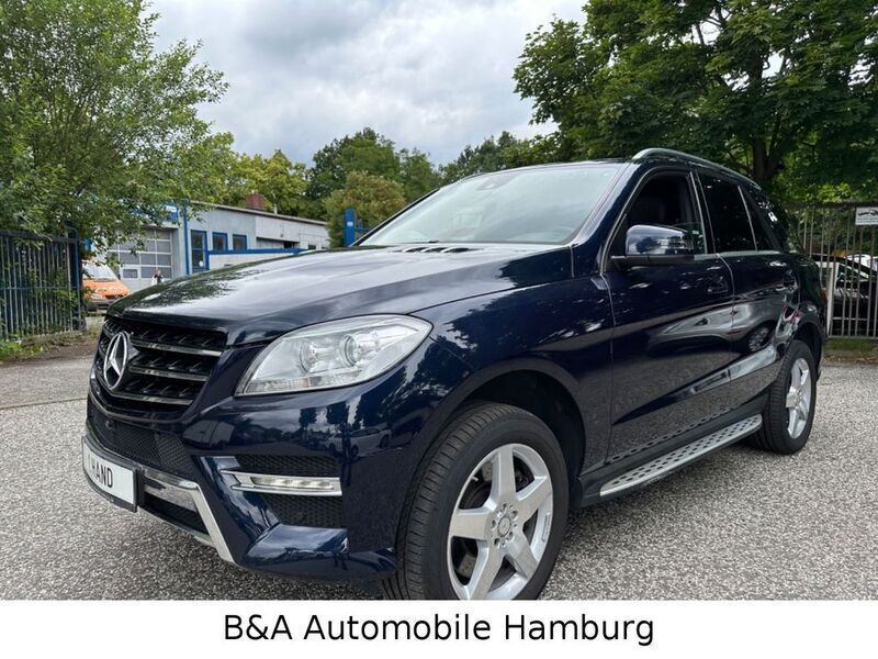 Gebraucht Mercedes ML400 333 PS (244 kW) 2015 Cavansitblau  metalliclack SUV