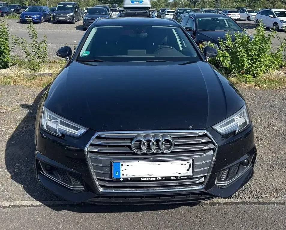 Gebraucht Audi A4 Sport 150 PS (110 kW) 2017 Schwarz Kombi