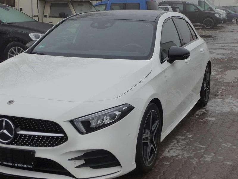 Gebraucht Mercedes A250 224 PS (164 kW) 2021 Polarweiss  unilack Limousine