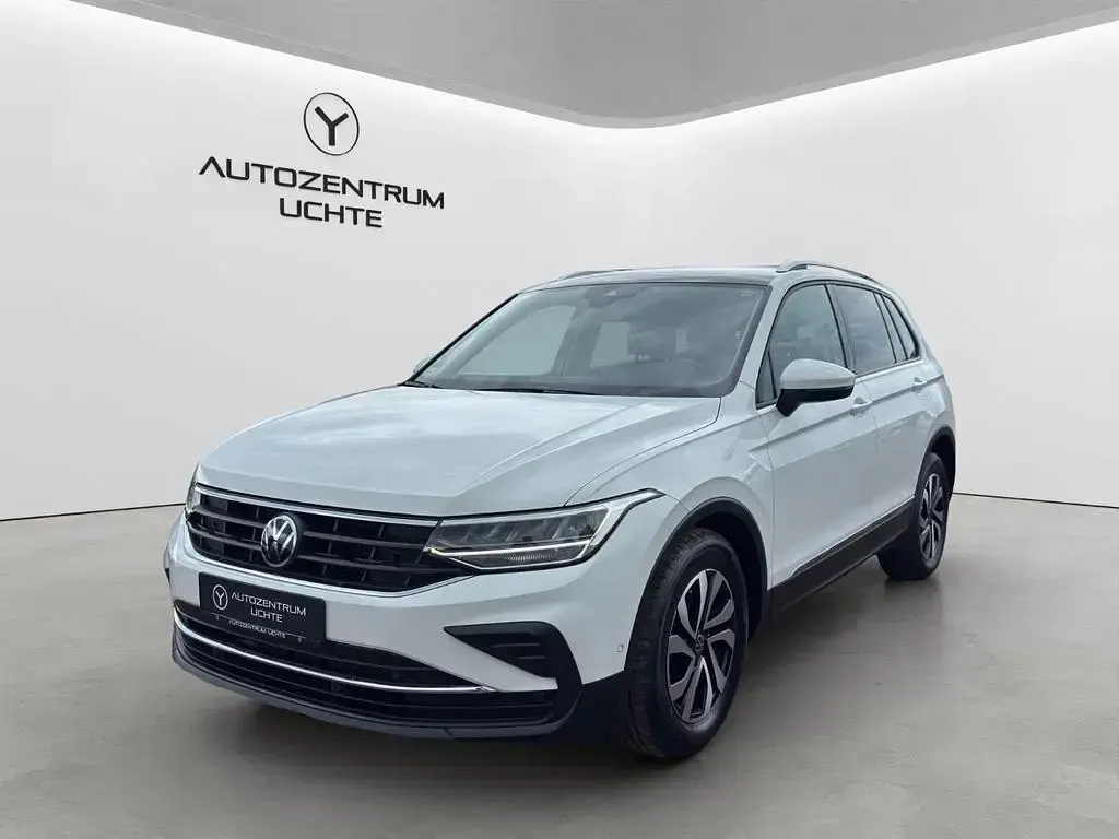 Gebraucht VW Tiguan Active 150 PS (110 kW) 2023 Weiß SUV