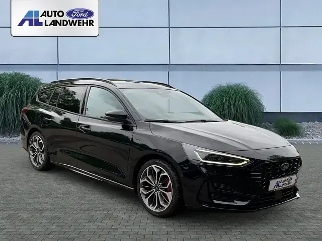 Gebraucht Ford Focus ST-Line X 155 PS (114 kW) 2025 Schwarz Kombi