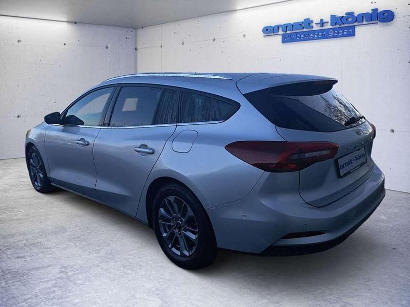 Używany Ford Focus 116 KM (85 kW) 2024 Srebrny Kombi